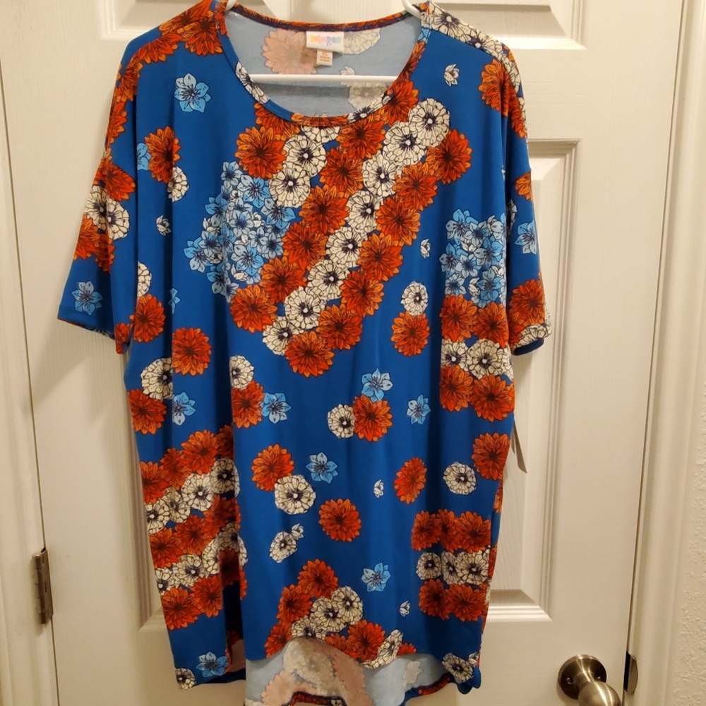 *Americana Lularoe Irma*